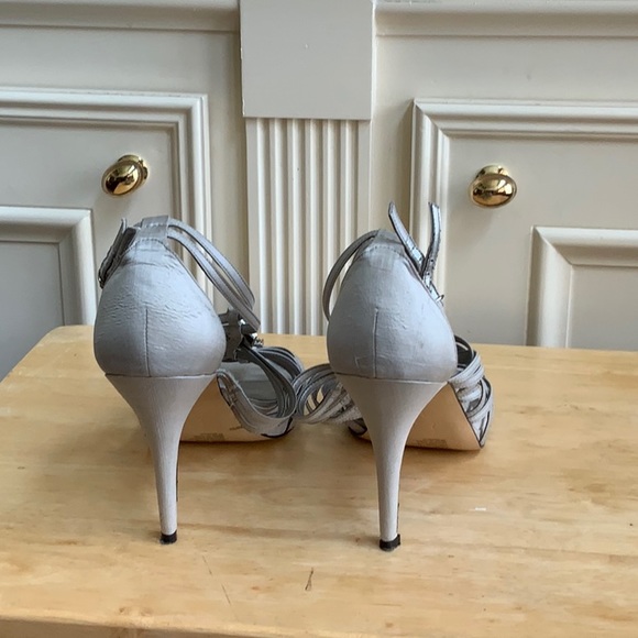 Shoes - Picture 3 of 4